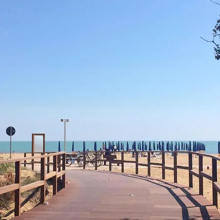 In 35833 * Bibione
